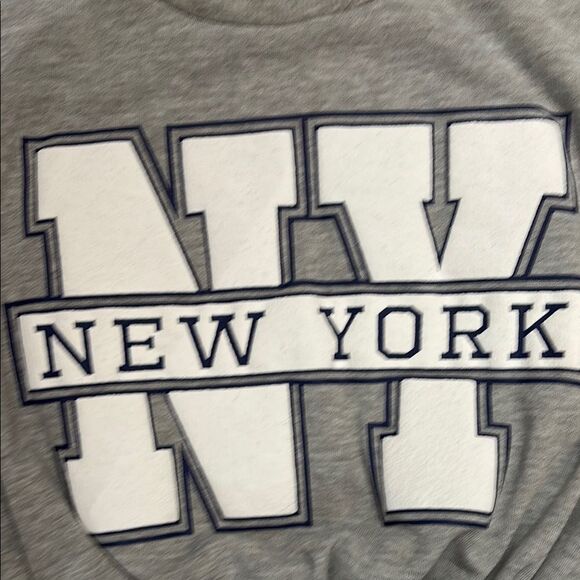 Altar’d State Gray New York Graphic Women's Crop Sweatshirt - Picture 2 of 4